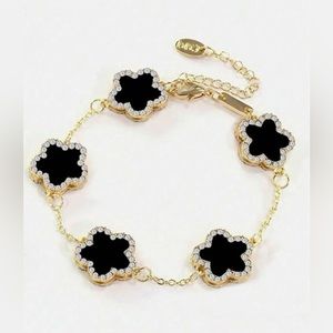 Glamorous Zinc Alloy Rhinestone  Flower Bracelet For Women